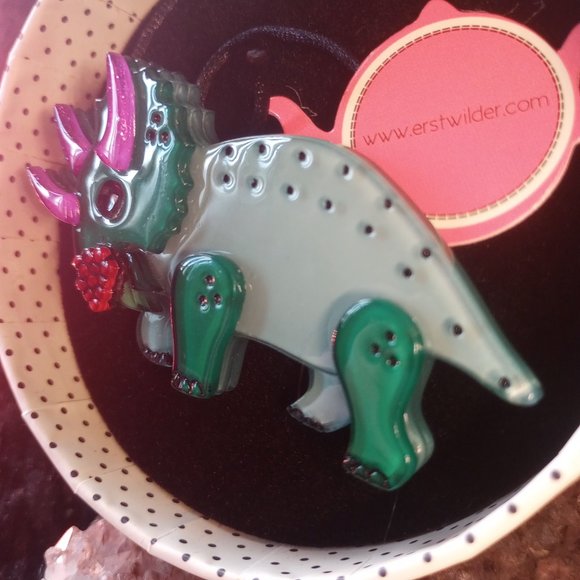 NIB Cera All Grown Up Erstwilder Brooch - Picture 4 of 8